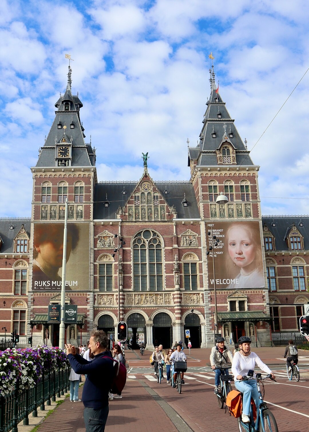 dutch celebrities on stage